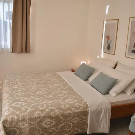 Apartment Garden House Vodice