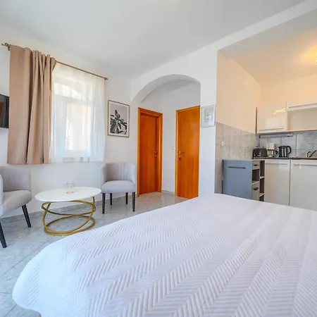 Garden House * Vodice