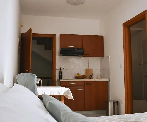 Garden House Apartament *