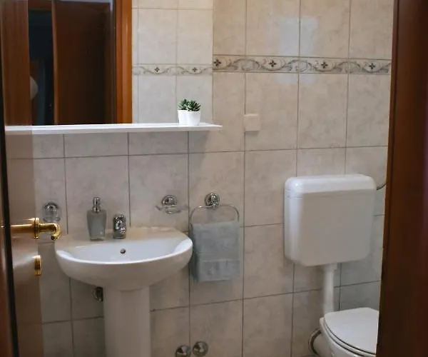 Garden House Apartament *