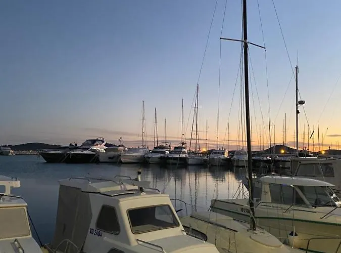 Garden House Appartement Vodice