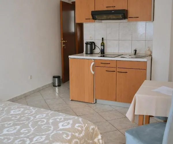 Garden House Apartament *